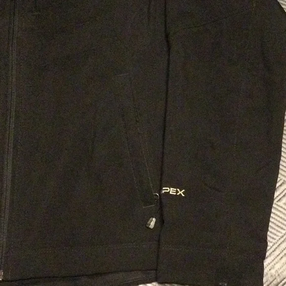 The North Face black medium jacket for women. - Picture 3 of 7